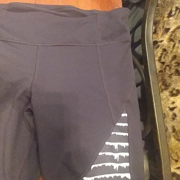 Under Armour Leggings - Picture 2 of 5